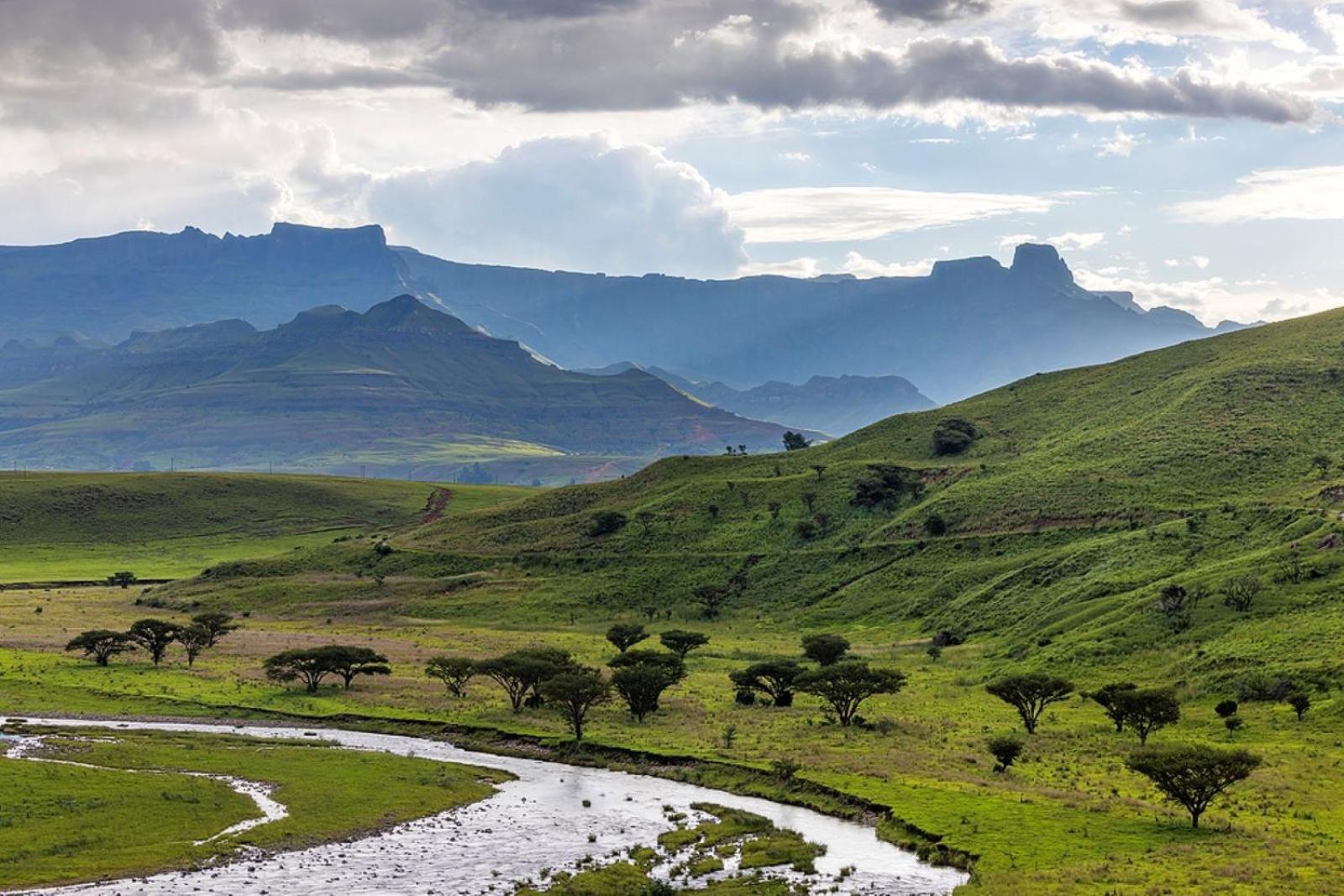 Hlalanathi Drakensberg Resort Bergville Extérieur photo
