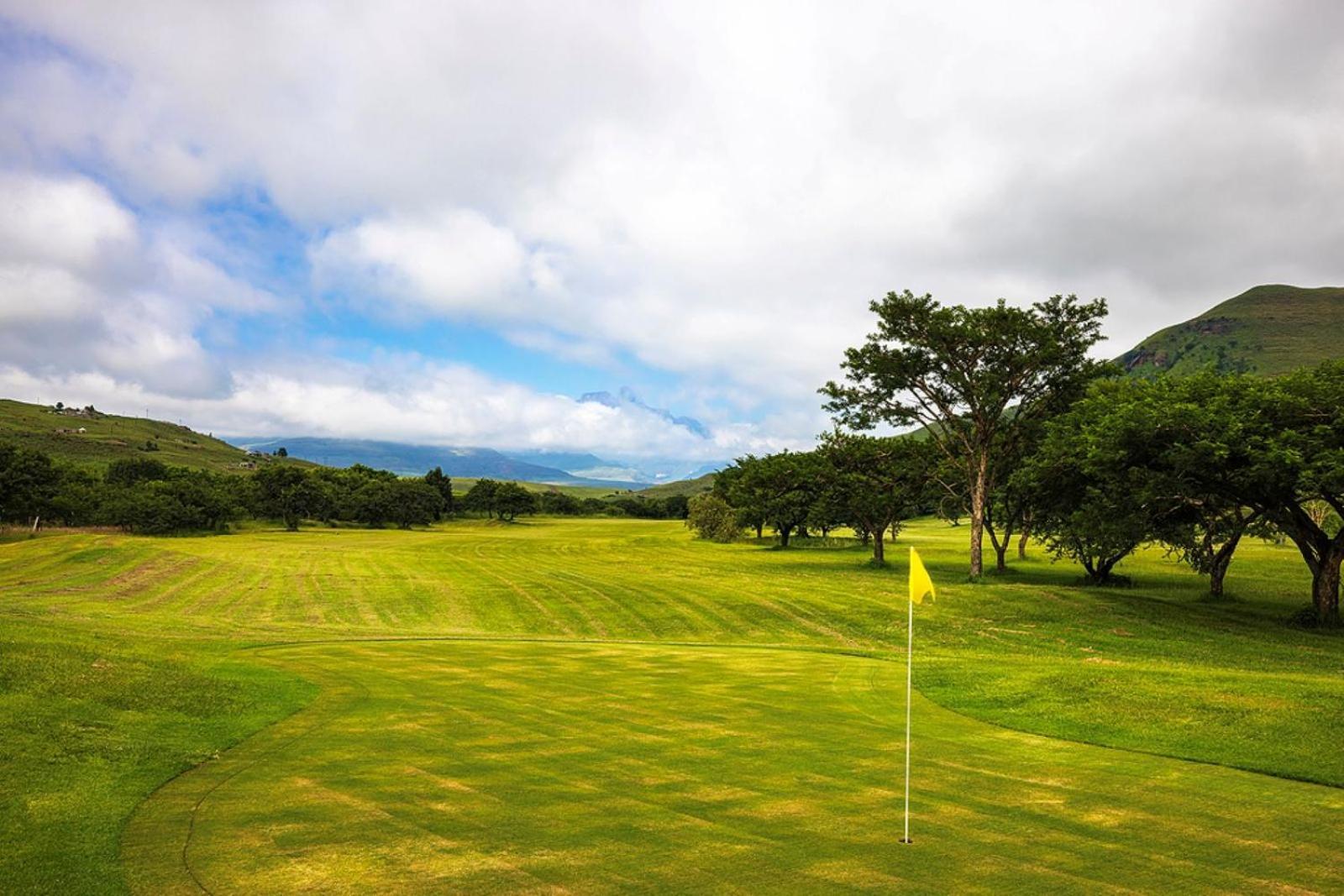 Hlalanathi Drakensberg Resort Bergville Extérieur photo